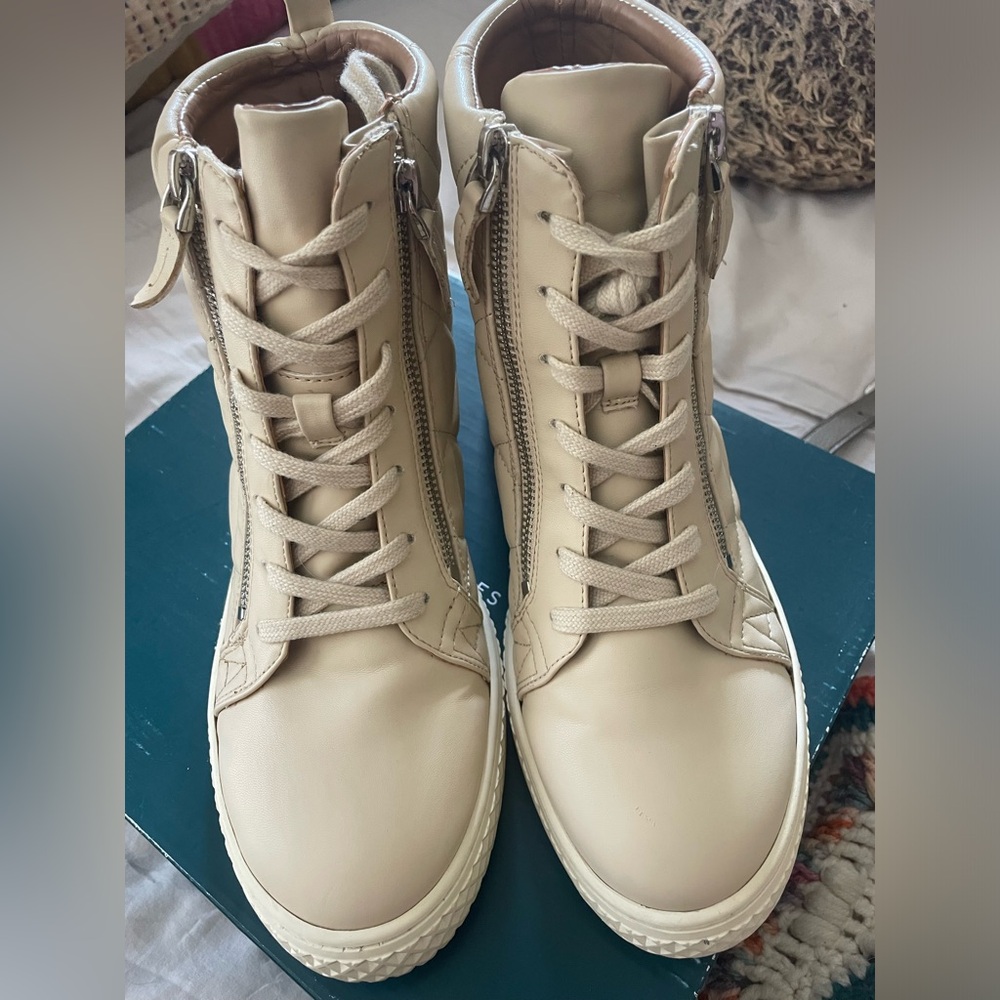 Aerosoles Zonta high top sneakers.